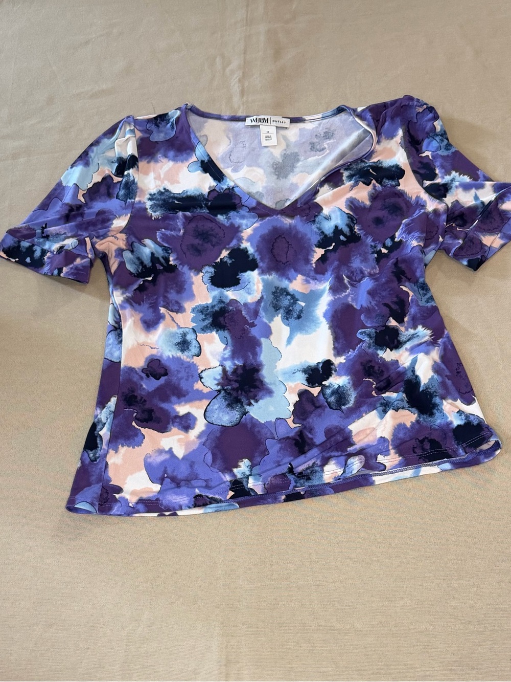 White House Black Market Purple Floral V-Neck Short Sleeve Top